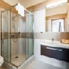 Garzon Plaza Hotel Győr - Szép fürdőszoba a négycsillagos Garzon Plaza Hotelben